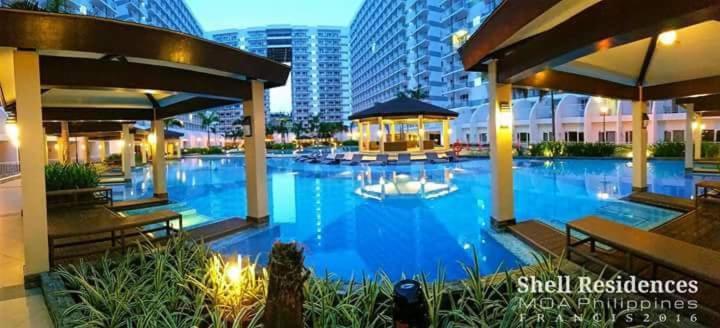 455B Shell Spacious Room Moa City View Manila Exterior foto